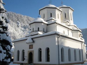 Biserica Mănăstirii Tismana vedere din sud-vest